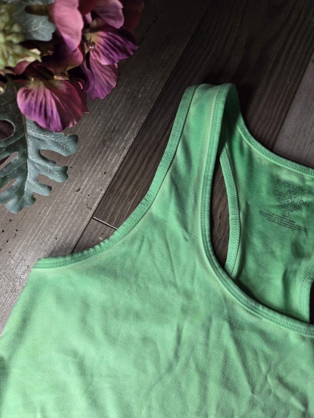 Evolution & Creation Green Racerback Crop Tank Top – Women’s Large NWOT - Picture 11 of 16
